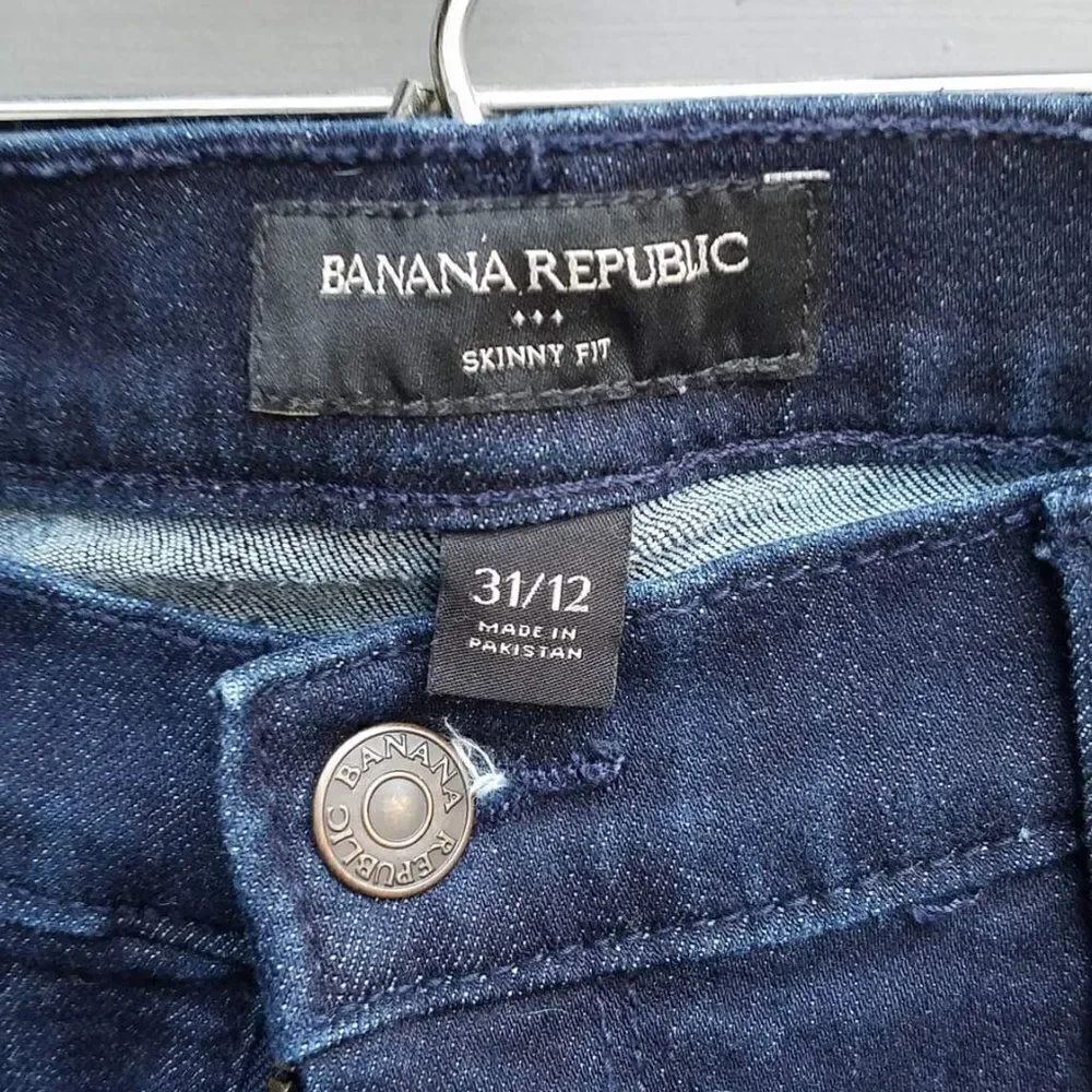 Banana Republic Dark Wash Skinny Jeans size 31/12 - Picture 7 of 8